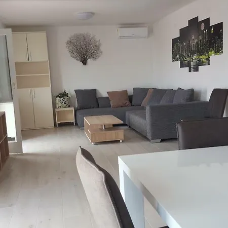 Ferienwohnung Vipava Selce Exterior foto