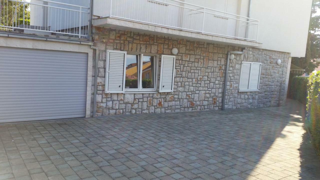 Apartment Vipava Selce