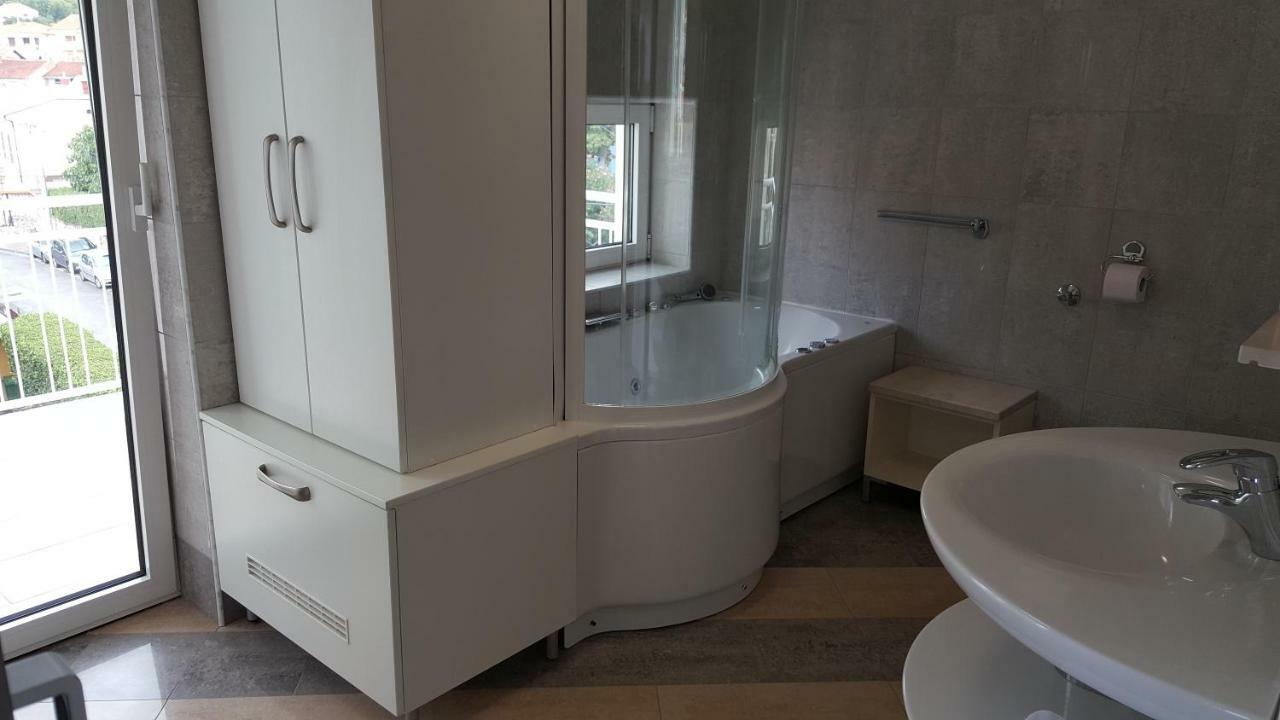 Vipava Apartment *
